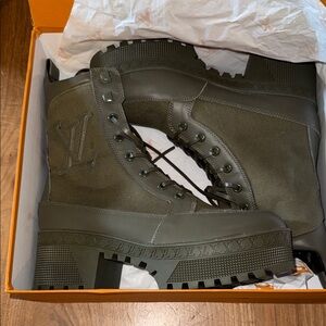 Women’s Olive Green Designer Boots